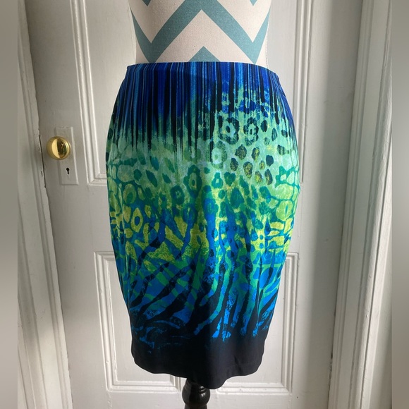 Muse stretch pencil skirt-size Sz 8us - Picture 4 of 6